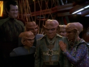 extant_StarTrek_DS9_6x23-ProfitAndLace_1377.jpg