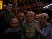 extant_StarTrek_DS9_6x23-ProfitAndLace_1381.jpg