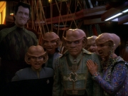 extant_StarTrek_DS9_6x23-ProfitAndLace_1383.jpg