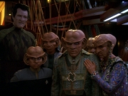 extant_StarTrek_DS9_6x23-ProfitAndLace_1388.jpg