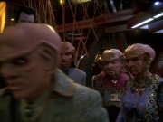 extant_StarTrek_DS9_6x23-ProfitAndLace_1392.jpg