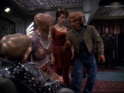 Filename=extant_StarTrek_DS9_6x23-ProfitAndLace_2213.jpg
Filesize=190KiB
Dimensions=1200x900
Date added=Jan 13, 2020 extant_StarTrek_DS9_6x23-ProfitAndLace_2213.jpg