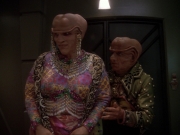 extant_StarTrek_DS9_6x23-ProfitAndLace_3090.jpg