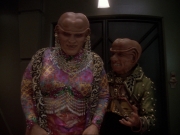 extant_StarTrek_DS9_6x23-ProfitAndLace_3093.jpg