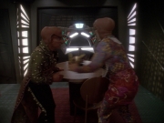 extant_StarTrek_DS9_6x23-ProfitAndLace_3126.jpg