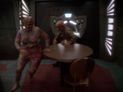 extant_StarTrek_DS9_6x23-ProfitAndLace_3131.jpg