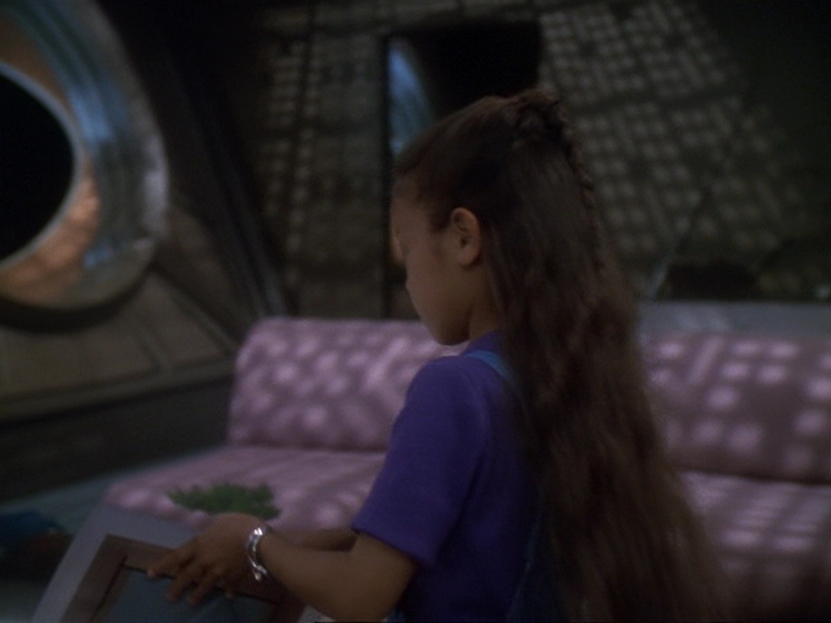 extant_StarTrek_DS9_6x24-TimesOrphan_0091.jpg