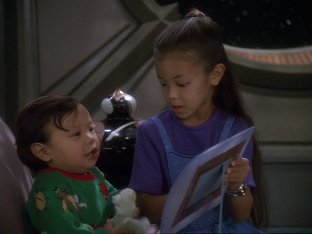 extant_StarTrek_DS9_6x24-TimesOrphan_0102.jpg
