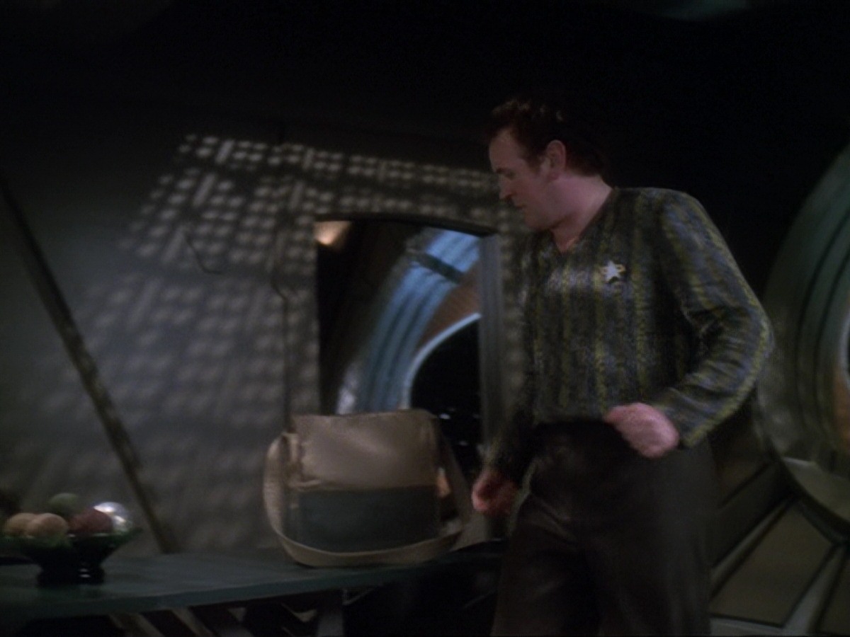extant_StarTrek_DS9_6x24-TimesOrphan_0106.jpg