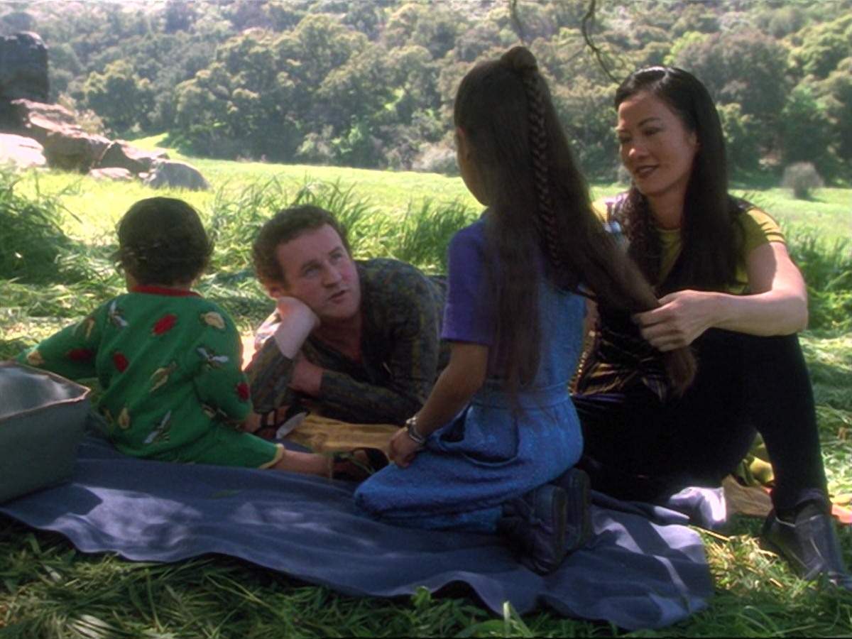 extant_StarTrek_DS9_6x24-TimesOrphan_0184.jpg