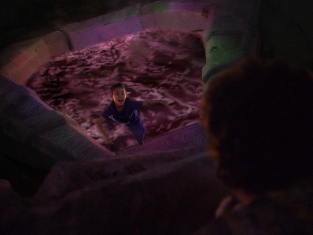 extant_StarTrek_DS9_6x24-TimesOrphan_0299.jpg