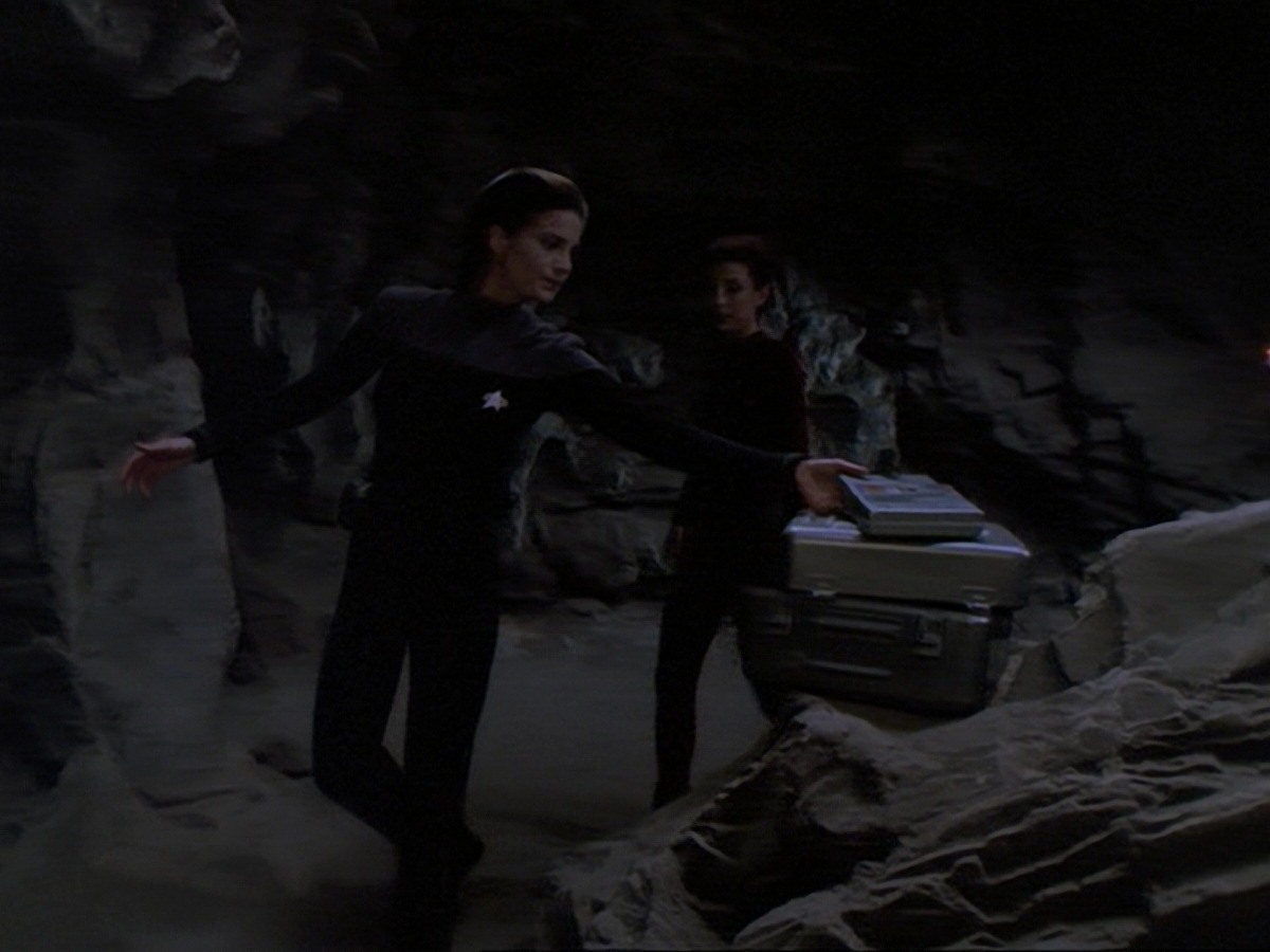 extant_StarTrek_DS9_6x24-TimesOrphan_0562.jpg