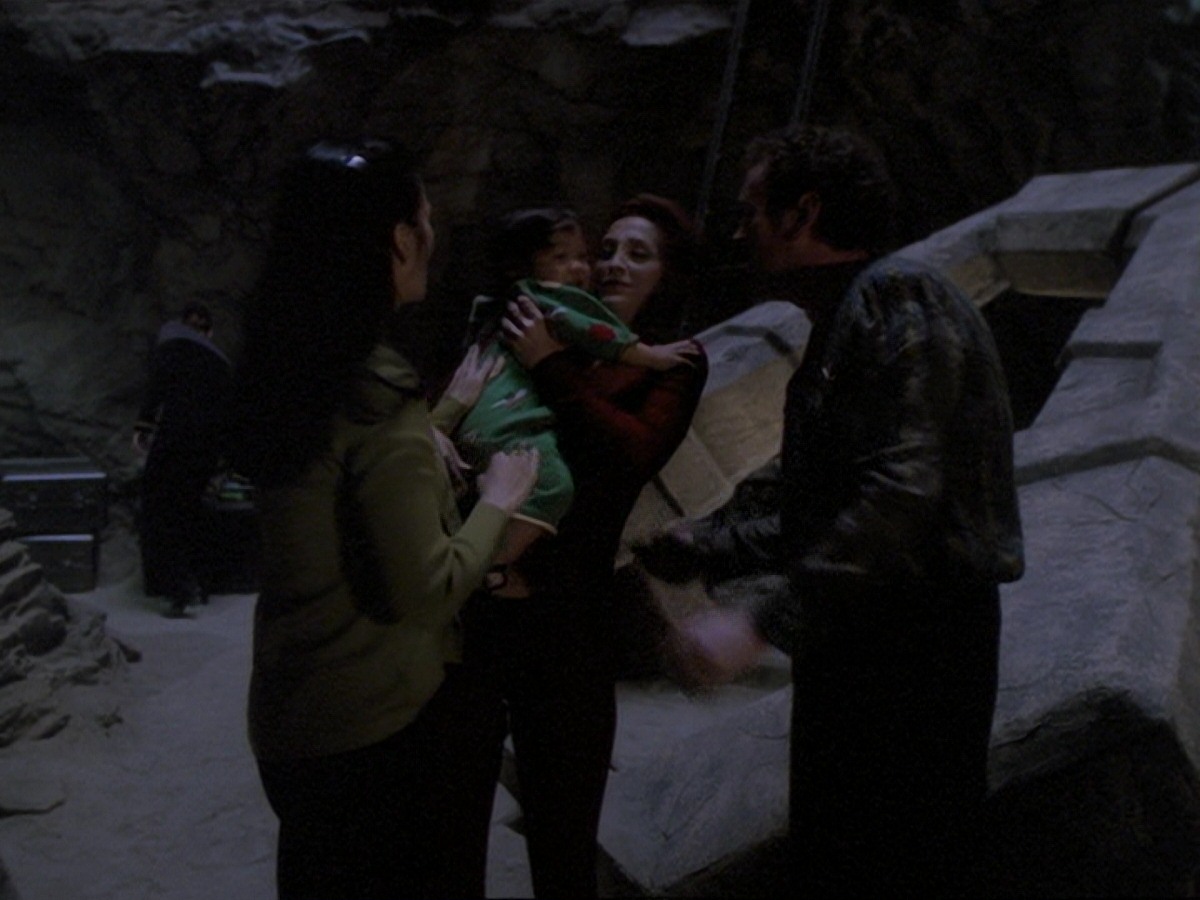 extant_StarTrek_DS9_6x24-TimesOrphan_0625.jpg
