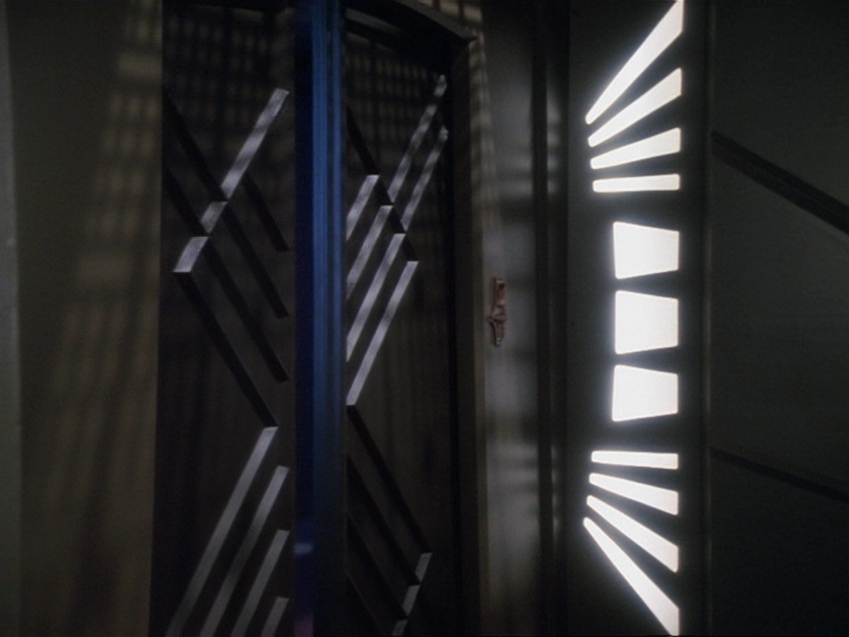 extant_StarTrek_DS9_6x24-TimesOrphan_1082.jpg