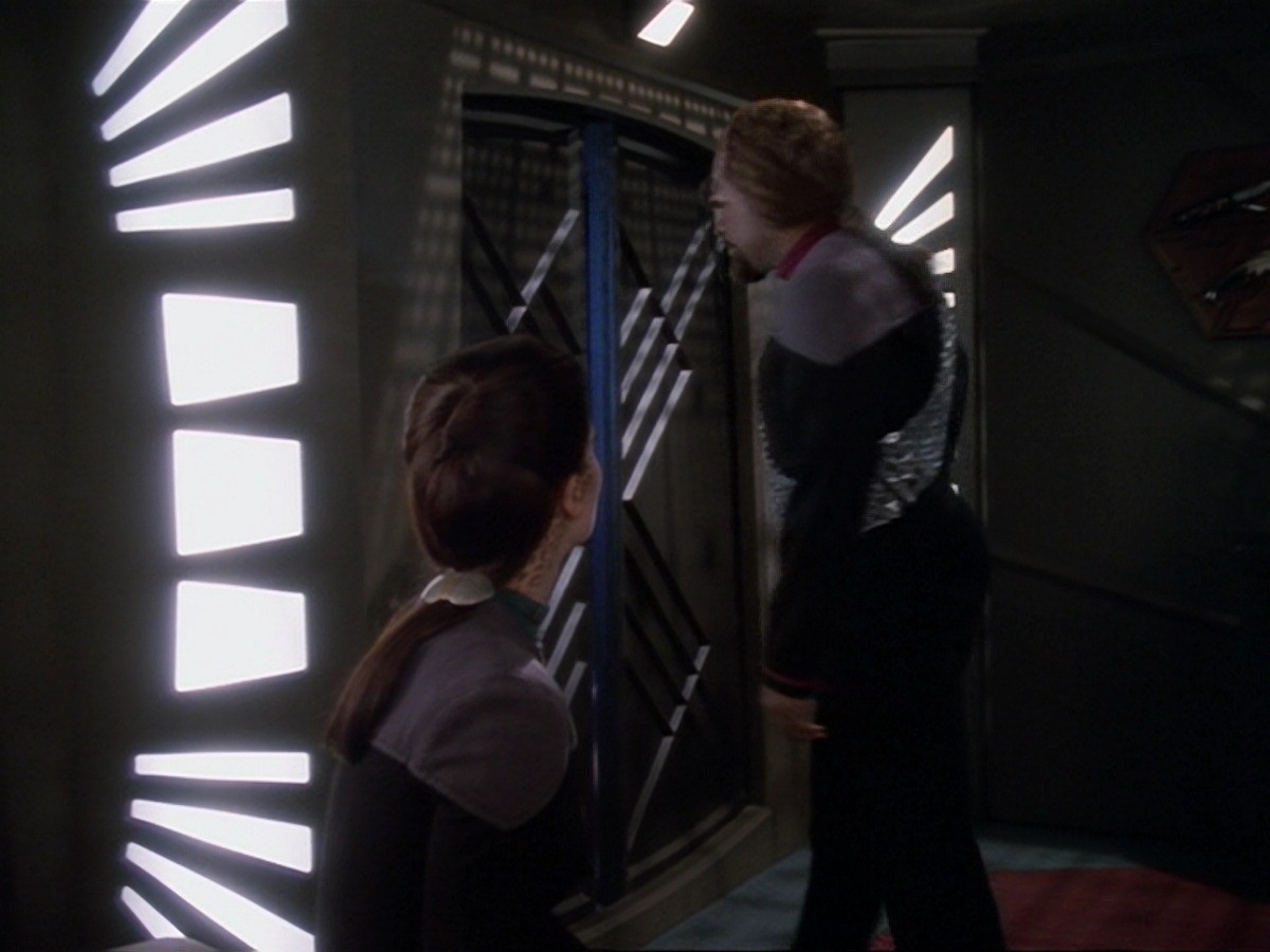 extant_StarTrek_DS9_6x24-TimesOrphan_2841.jpg