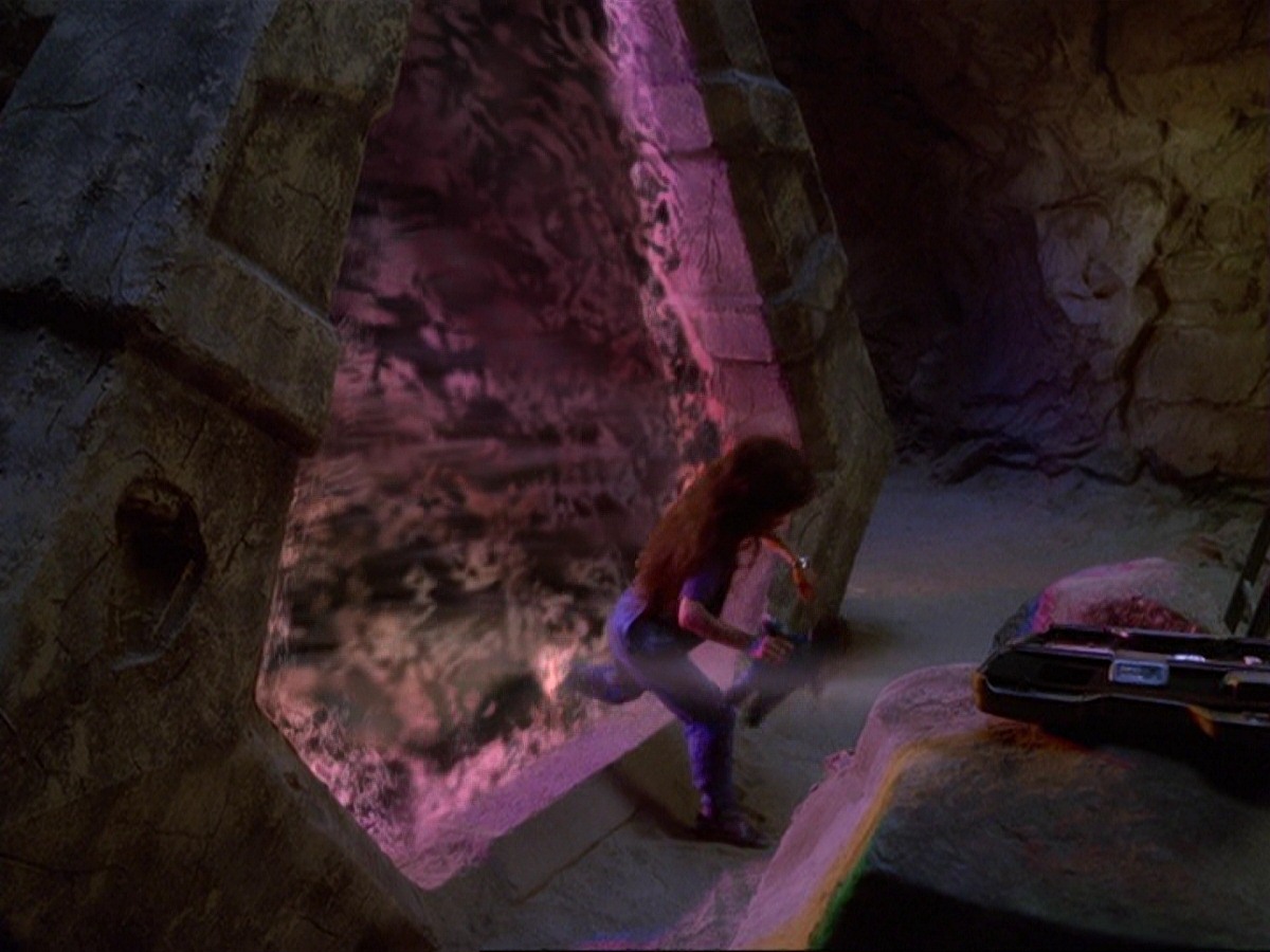 extant_StarTrek_DS9_6x24-TimesOrphan_3481.jpg