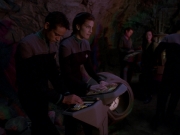 Filename=extant_StarTrek_DS9_6x24-TimesOrphan_0869.jpg
Filesize=124KiB
Dimensions=1200x900
Date added=Jan 13, 2020 extant_StarTrek_DS9_6x24-TimesOrphan_0869.jpg