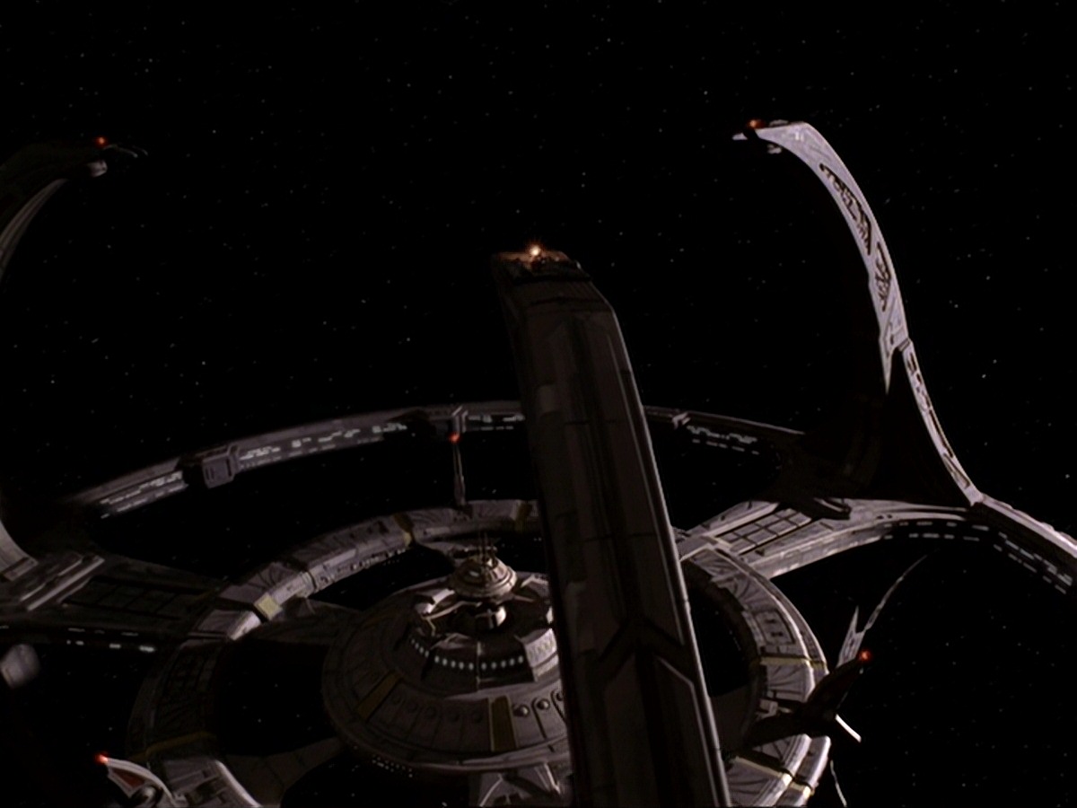 extant_StarTrek_DS9_6x25-TheSoundOfHerVoice_0003.jpg
