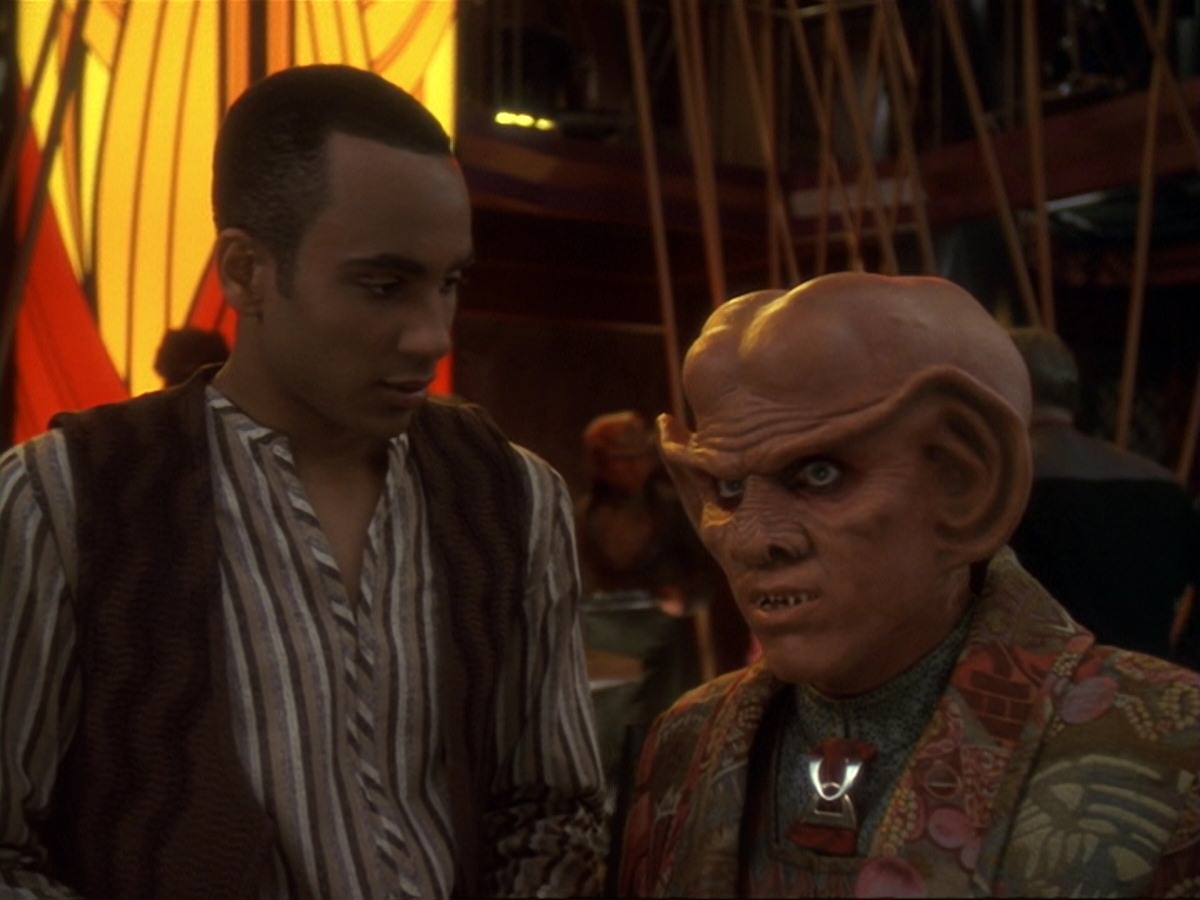 extant_StarTrek_DS9_6x25-TheSoundOfHerVoice_0126.jpg