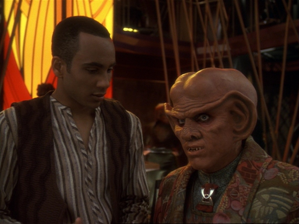 extant_StarTrek_DS9_6x25-TheSoundOfHerVoice_0127.jpg