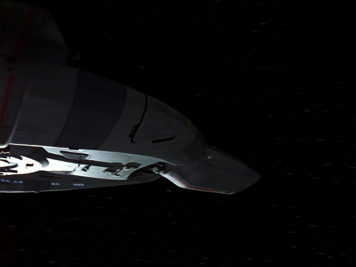 extant_StarTrek_DS9_6x25-TheSoundOfHerVoice_0145.jpg