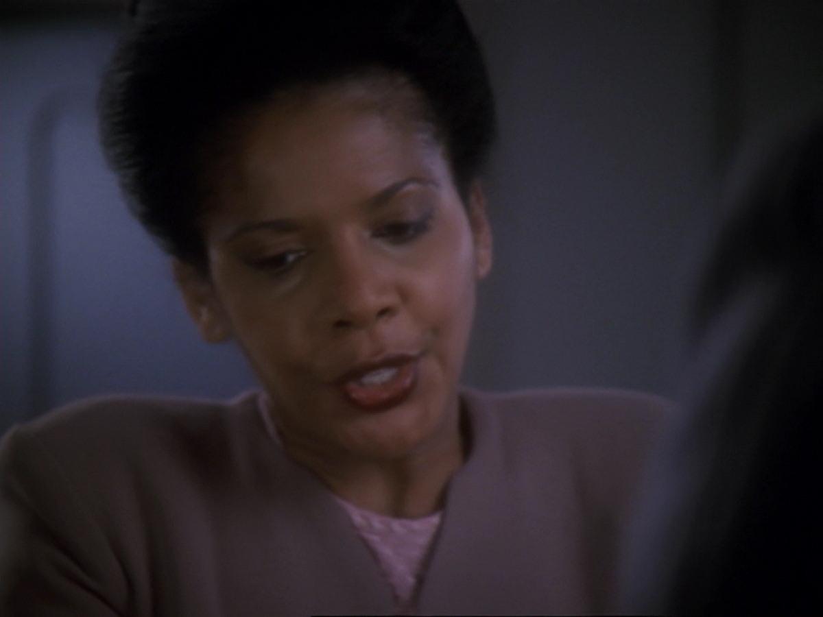 extant_StarTrek_DS9_6x25-TheSoundOfHerVoice_0160.jpg