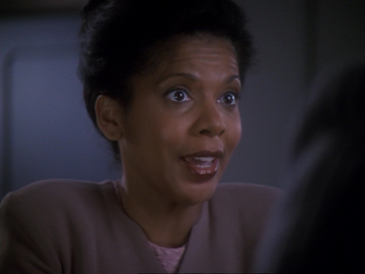 extant_StarTrek_DS9_6x25-TheSoundOfHerVoice_0172.jpg