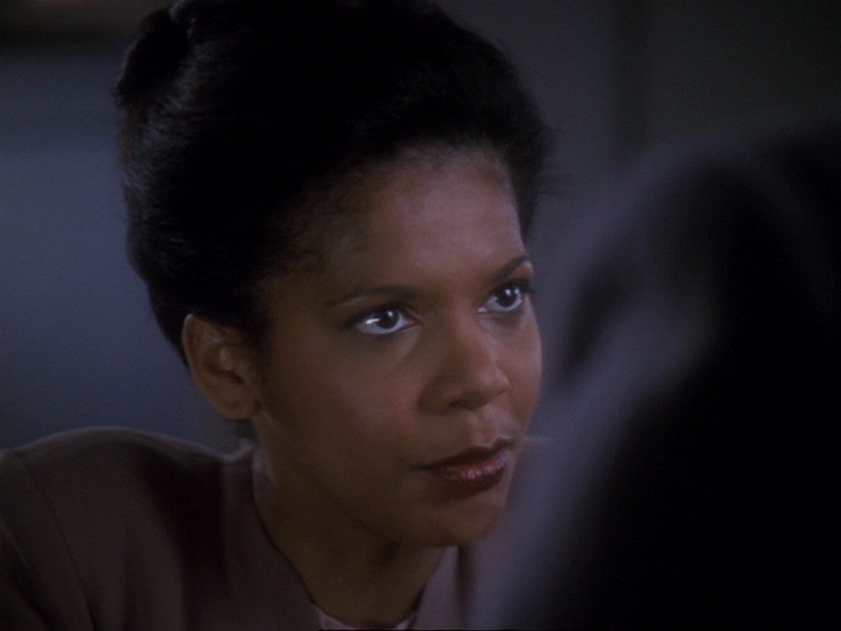 extant_StarTrek_DS9_6x25-TheSoundOfHerVoice_0225.jpg