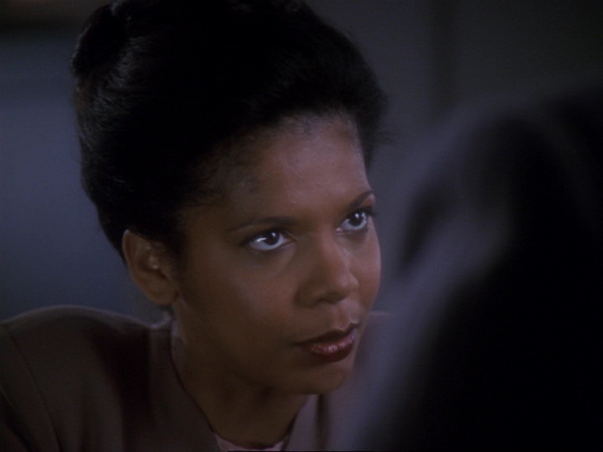 extant_StarTrek_DS9_6x25-TheSoundOfHerVoice_0226.jpg