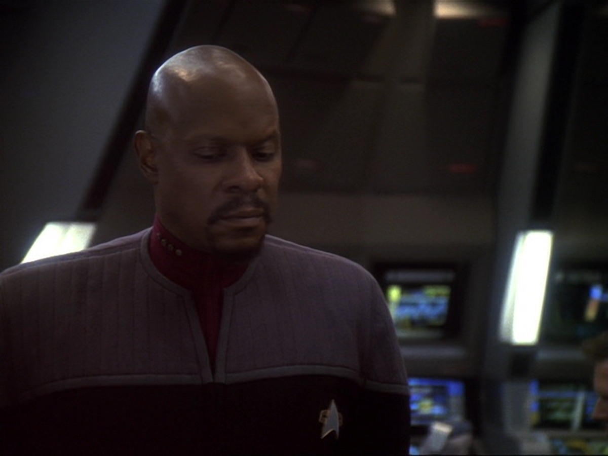 extant_StarTrek_DS9_6x25-TheSoundOfHerVoice_0274.jpg