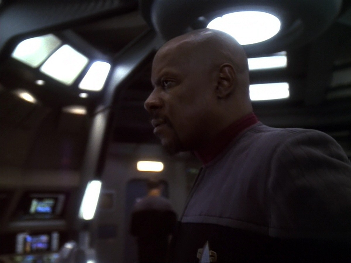 extant_StarTrek_DS9_6x25-TheSoundOfHerVoice_0309.jpg