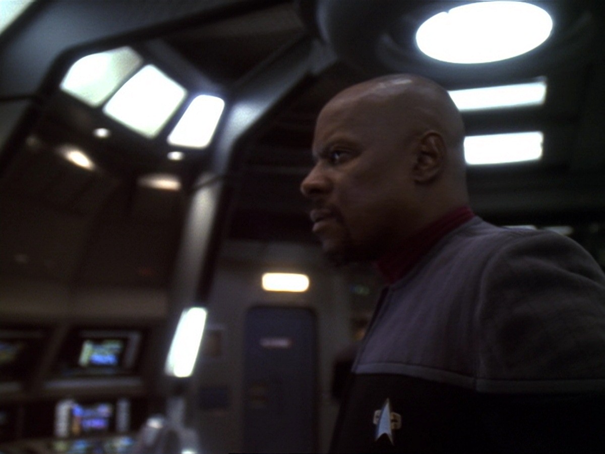 extant_StarTrek_DS9_6x25-TheSoundOfHerVoice_0311.jpg