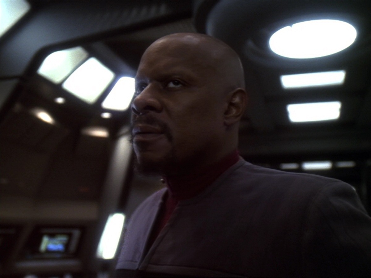 extant_StarTrek_DS9_6x25-TheSoundOfHerVoice_0315.jpg