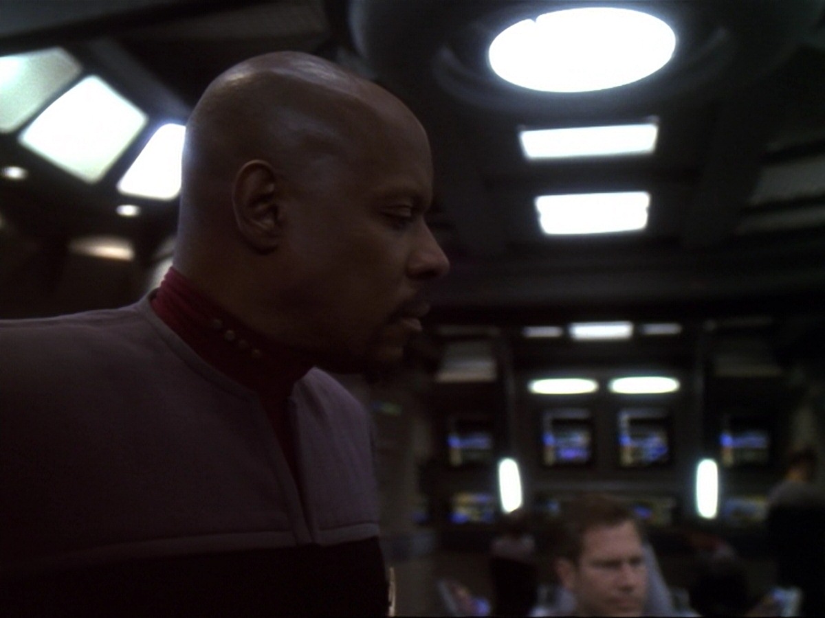 extant_StarTrek_DS9_6x25-TheSoundOfHerVoice_0323.jpg