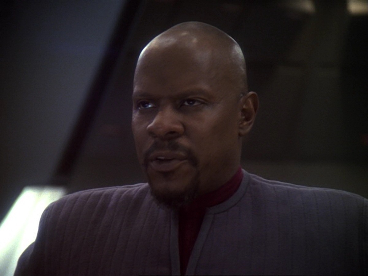 extant_StarTrek_DS9_6x25-TheSoundOfHerVoice_0356.jpg