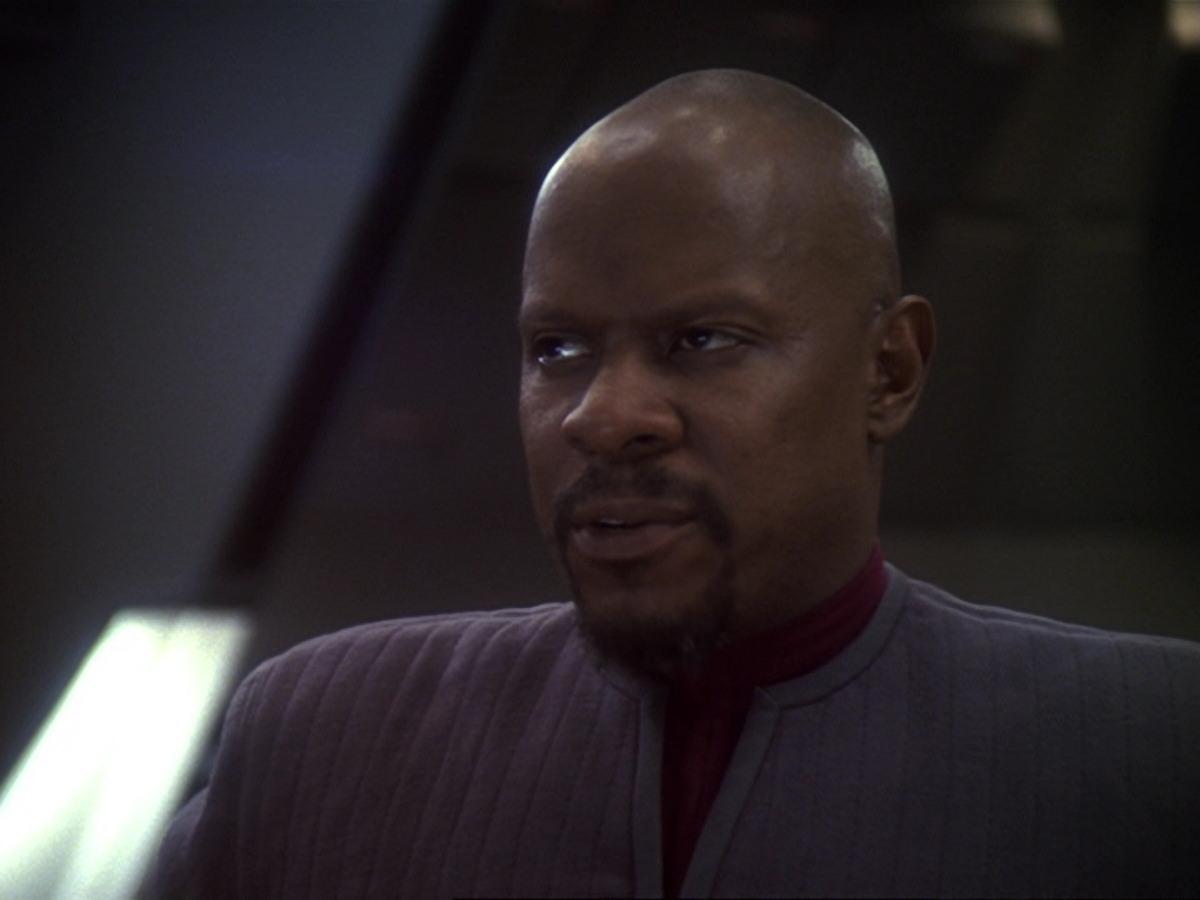 extant_StarTrek_DS9_6x25-TheSoundOfHerVoice_0365.jpg