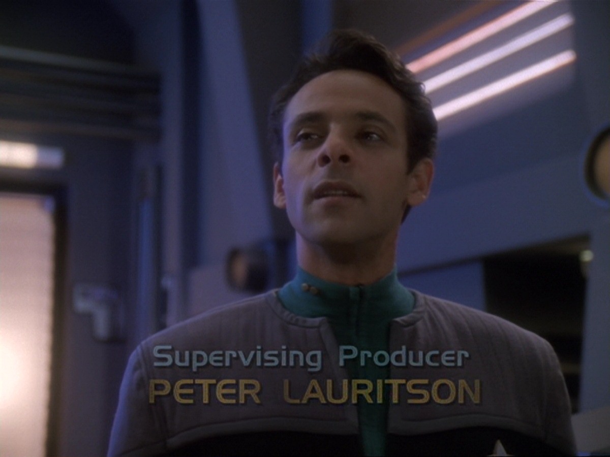 extant_StarTrek_DS9_6x25-TheSoundOfHerVoice_0636.jpg