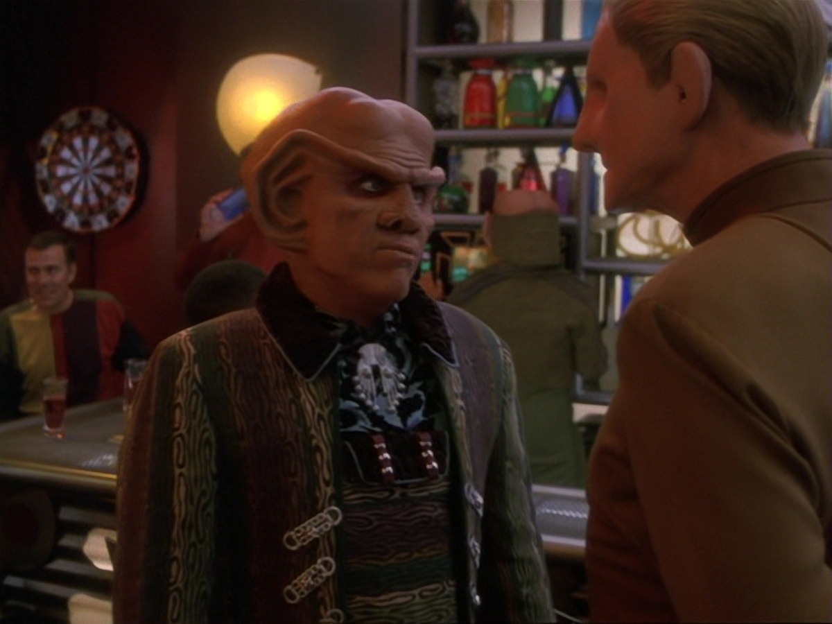 extant_StarTrek_DS9_6x25-TheSoundOfHerVoice_0691.jpg