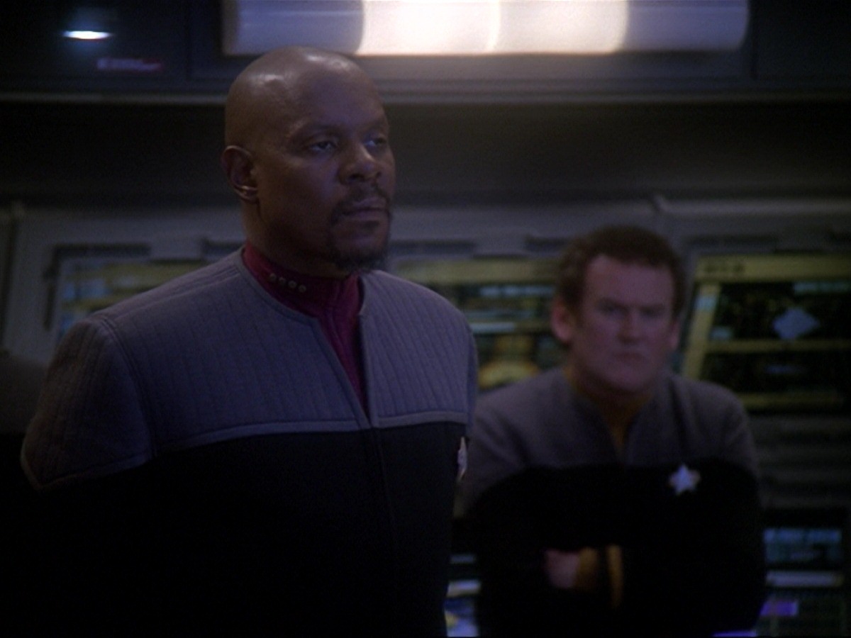 extant_StarTrek_DS9_6x25-TheSoundOfHerVoice_1208.jpg