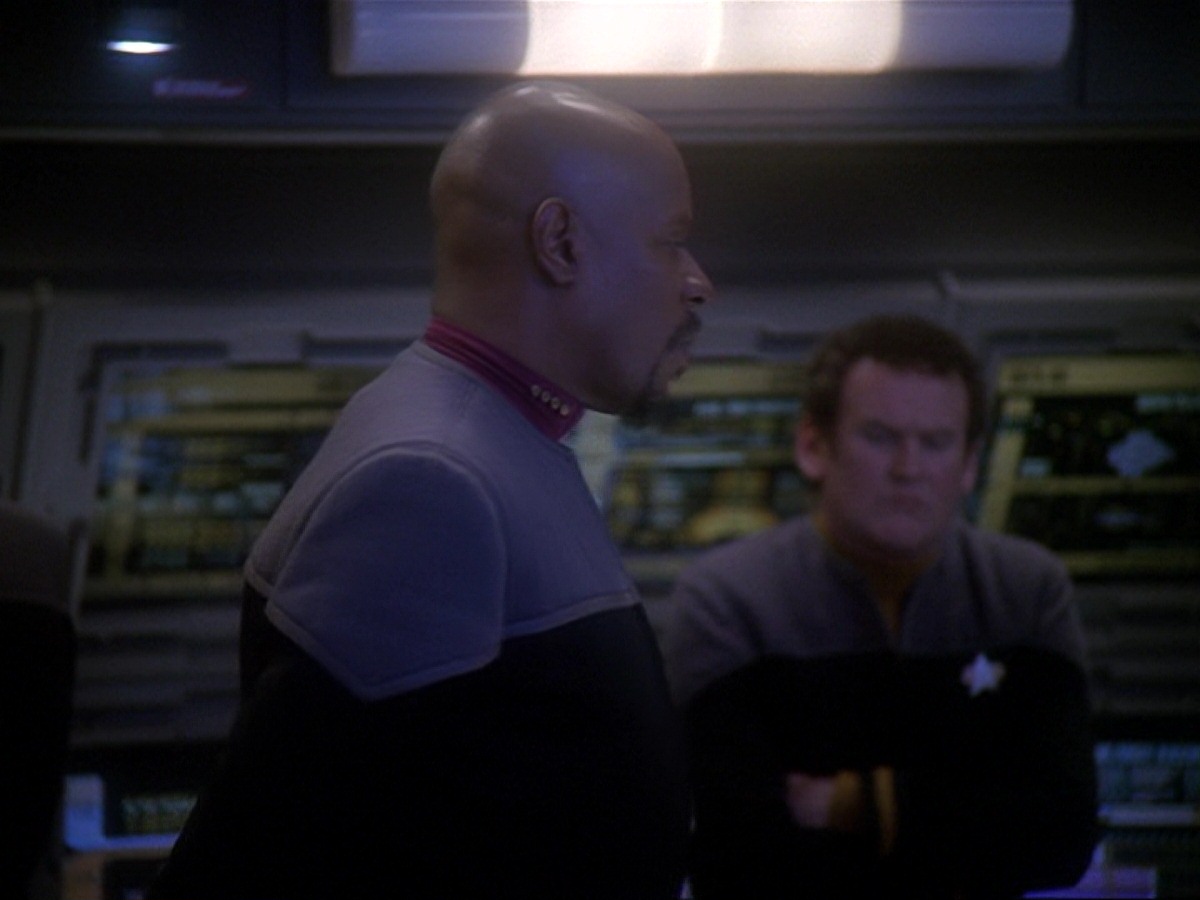 extant_StarTrek_DS9_6x25-TheSoundOfHerVoice_1213.jpg