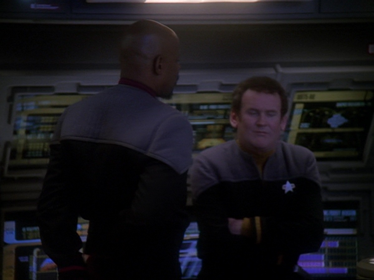 extant_StarTrek_DS9_6x25-TheSoundOfHerVoice_1221.jpg