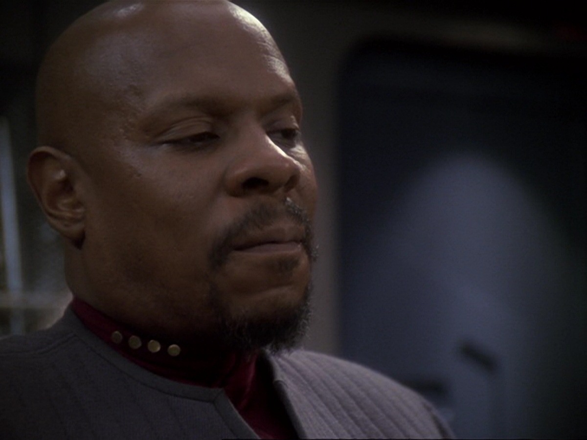 extant_StarTrek_DS9_6x25-TheSoundOfHerVoice_1325.jpg
