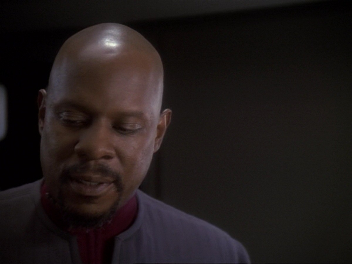 extant_StarTrek_DS9_6x25-TheSoundOfHerVoice_1377.jpg