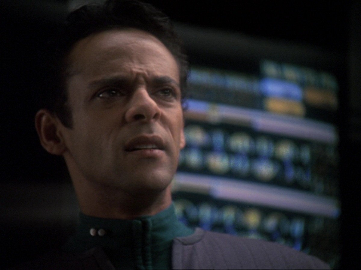 extant_StarTrek_DS9_6x25-TheSoundOfHerVoice_1691.jpg
