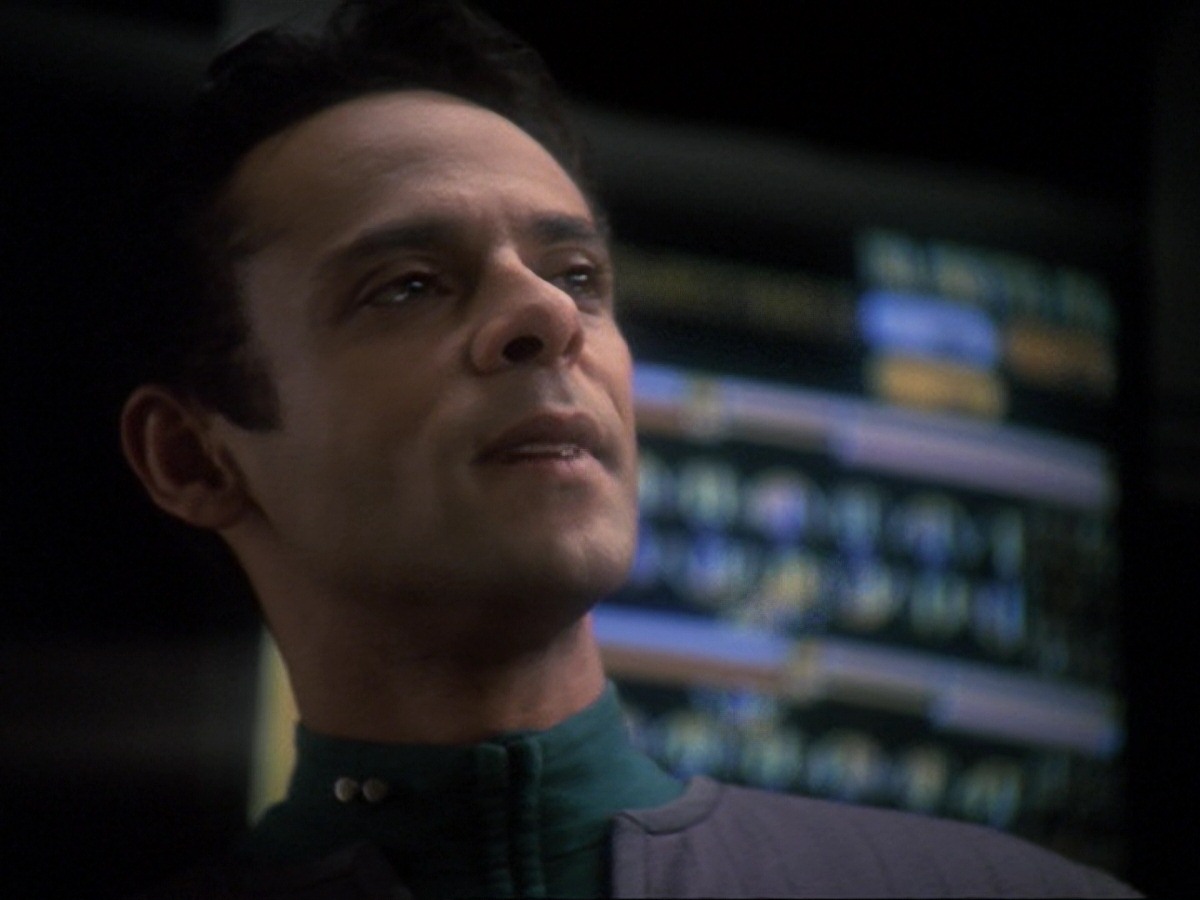 extant_StarTrek_DS9_6x25-TheSoundOfHerVoice_1697.jpg