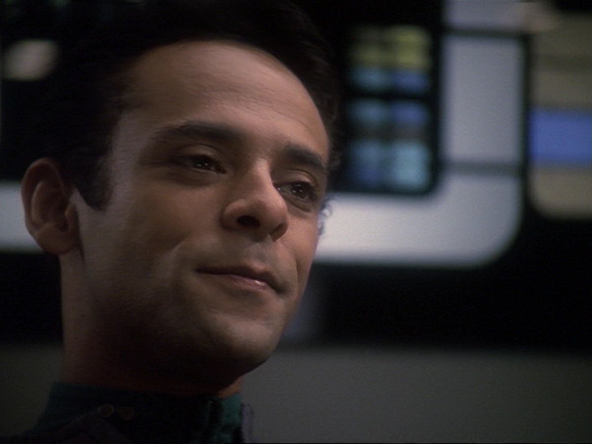 extant_StarTrek_DS9_6x25-TheSoundOfHerVoice_1774.jpg