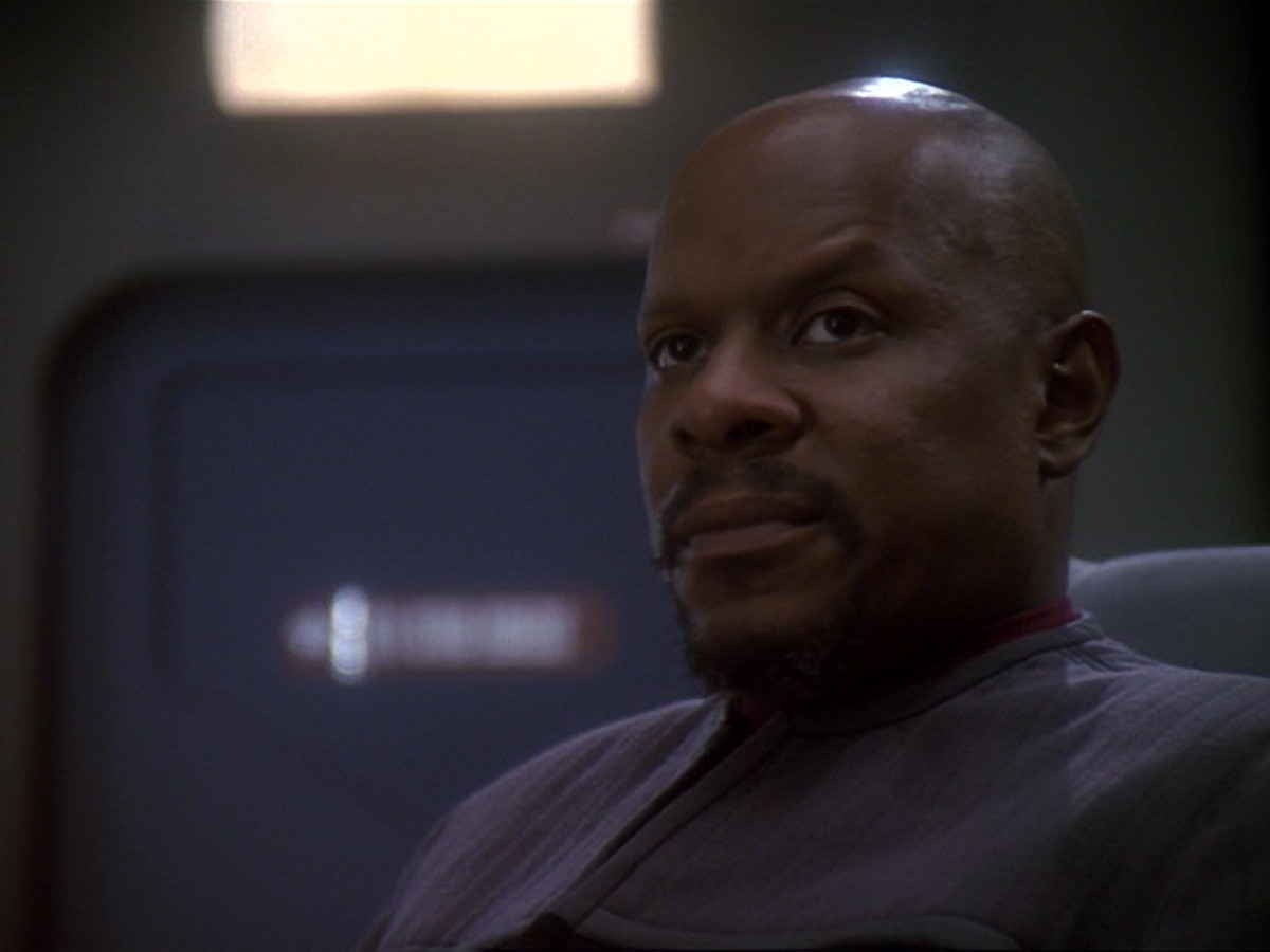 extant_StarTrek_DS9_6x25-TheSoundOfHerVoice_2425.jpg
