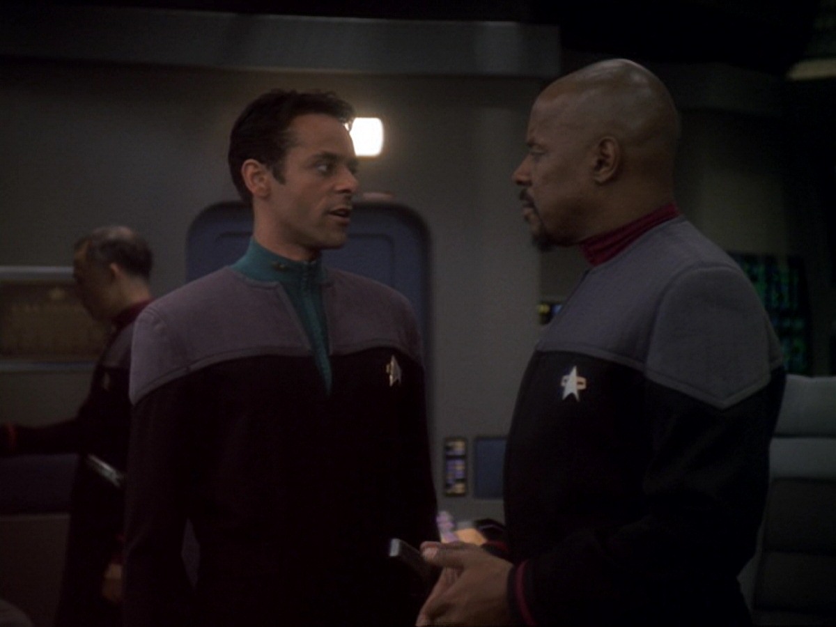 extant_StarTrek_DS9_6x25-TheSoundOfHerVoice_3034.jpg