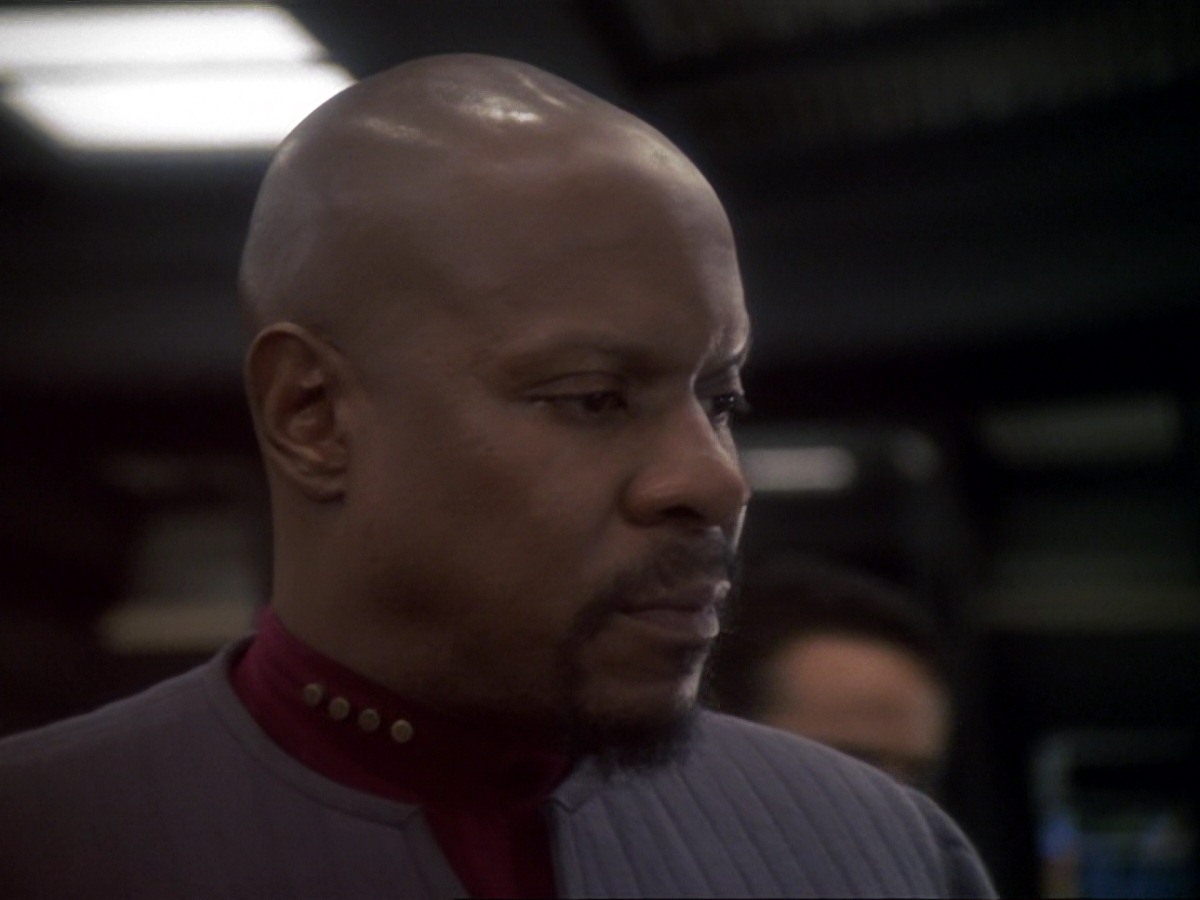 extant_StarTrek_DS9_6x25-TheSoundOfHerVoice_3043.jpg