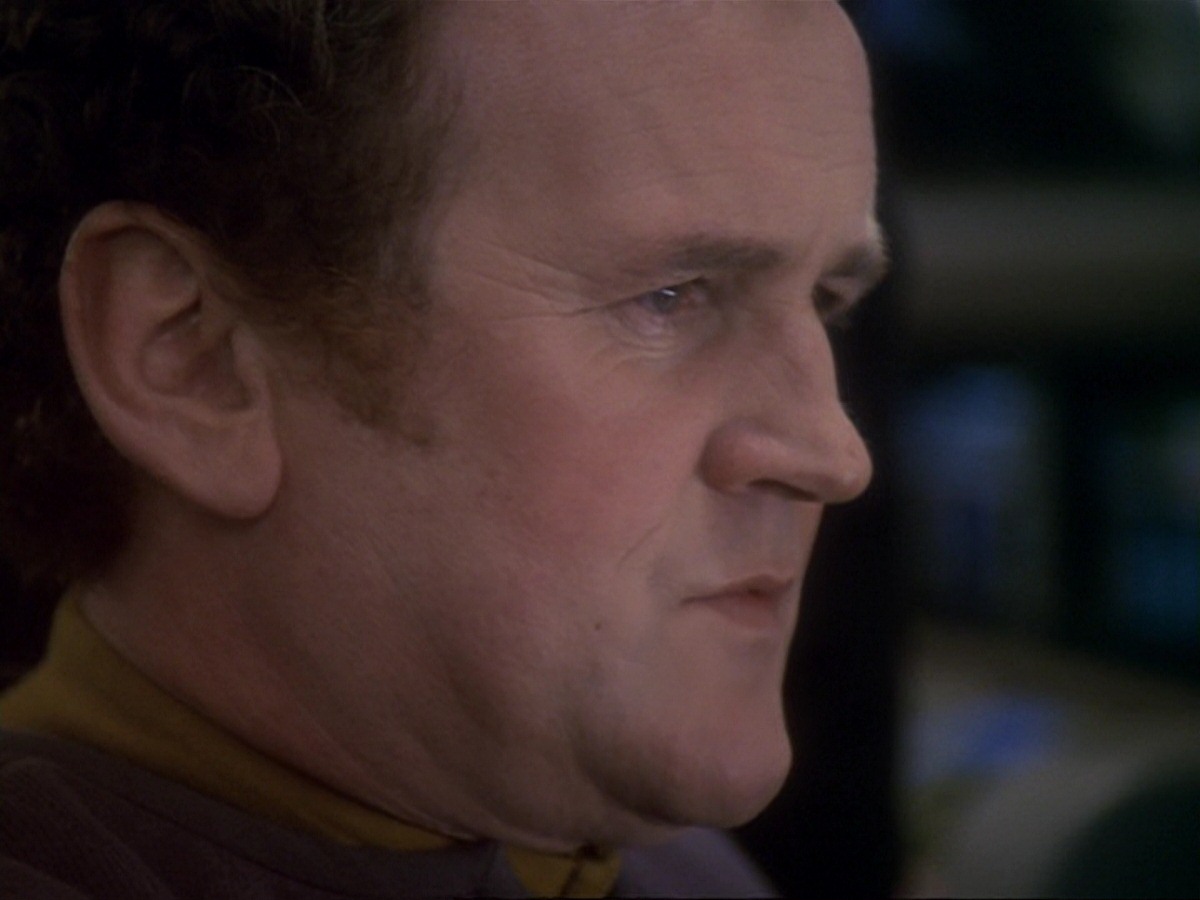 extant_StarTrek_DS9_6x25-TheSoundOfHerVoice_3076.jpg